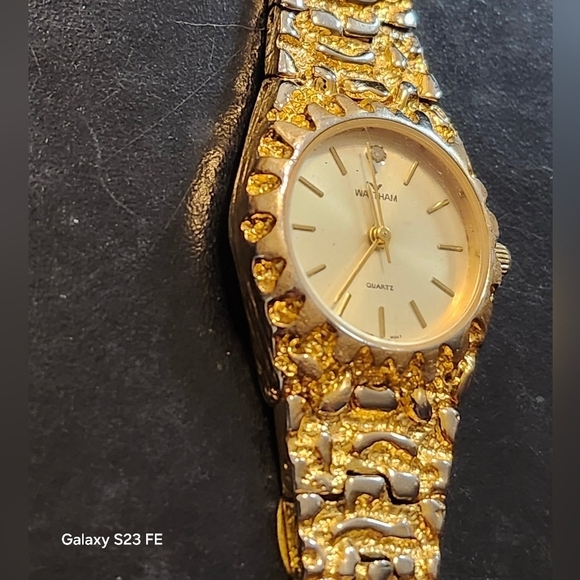 Waltham goldtone nugget watch women\'s main image 4